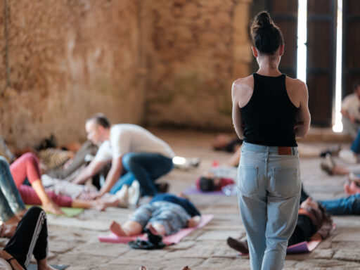 Nove lavoratori su dieci mettono tra i diritti fondamentali il wellbeing, che, secondo Deloitte, può ridurre il turnover aziendale del 23%. Il rebirthing come antidoto allo stress aziendale