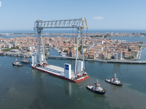 le gru Goliath realizzate da Cimolai e K-Logistica per Fincantieri