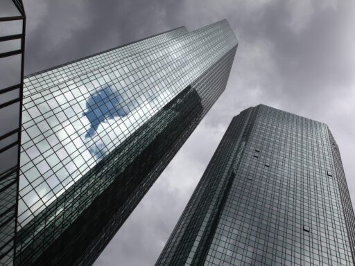 In November the offer of mutual funds in Italy grew up with 17 new products, while there were nine new appointments in the asset management industry and related sectors.