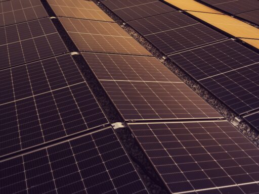 Il nuovo mercato del riciclo dei pannelli fotovoltaici si appresta al boom, anche in Italia.